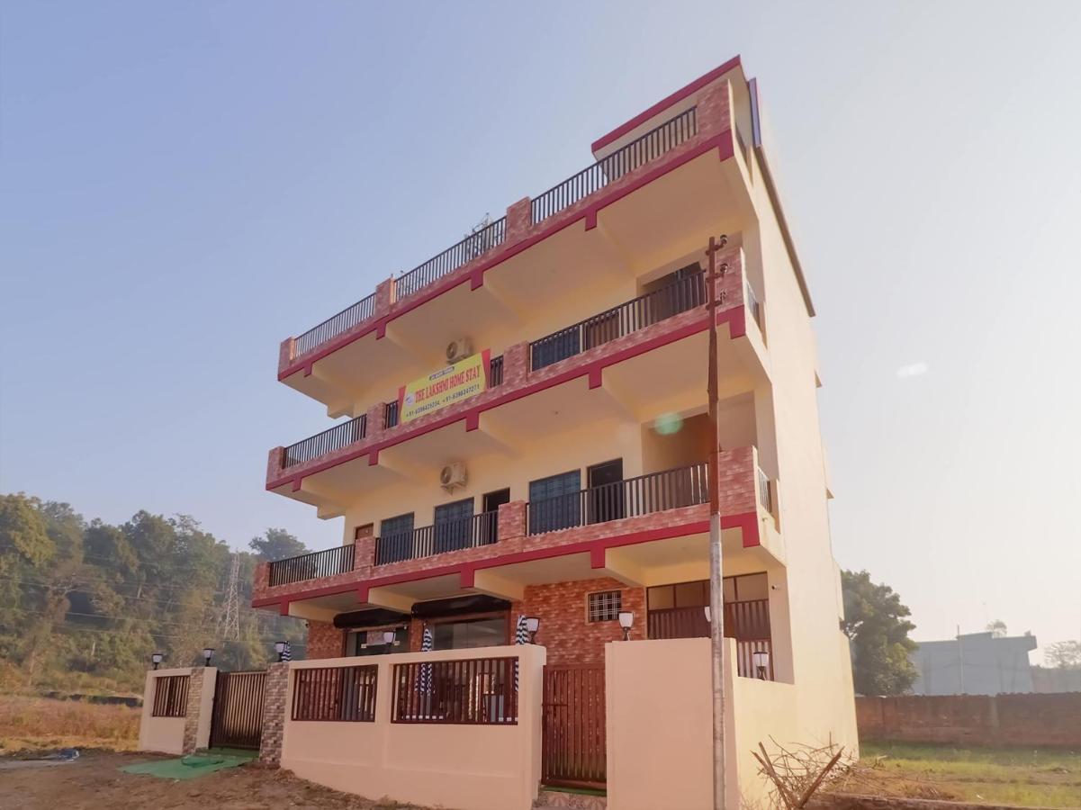Oyo 84661 Lakshmi Home Stay Jhajra Ngoại thất bức ảnh