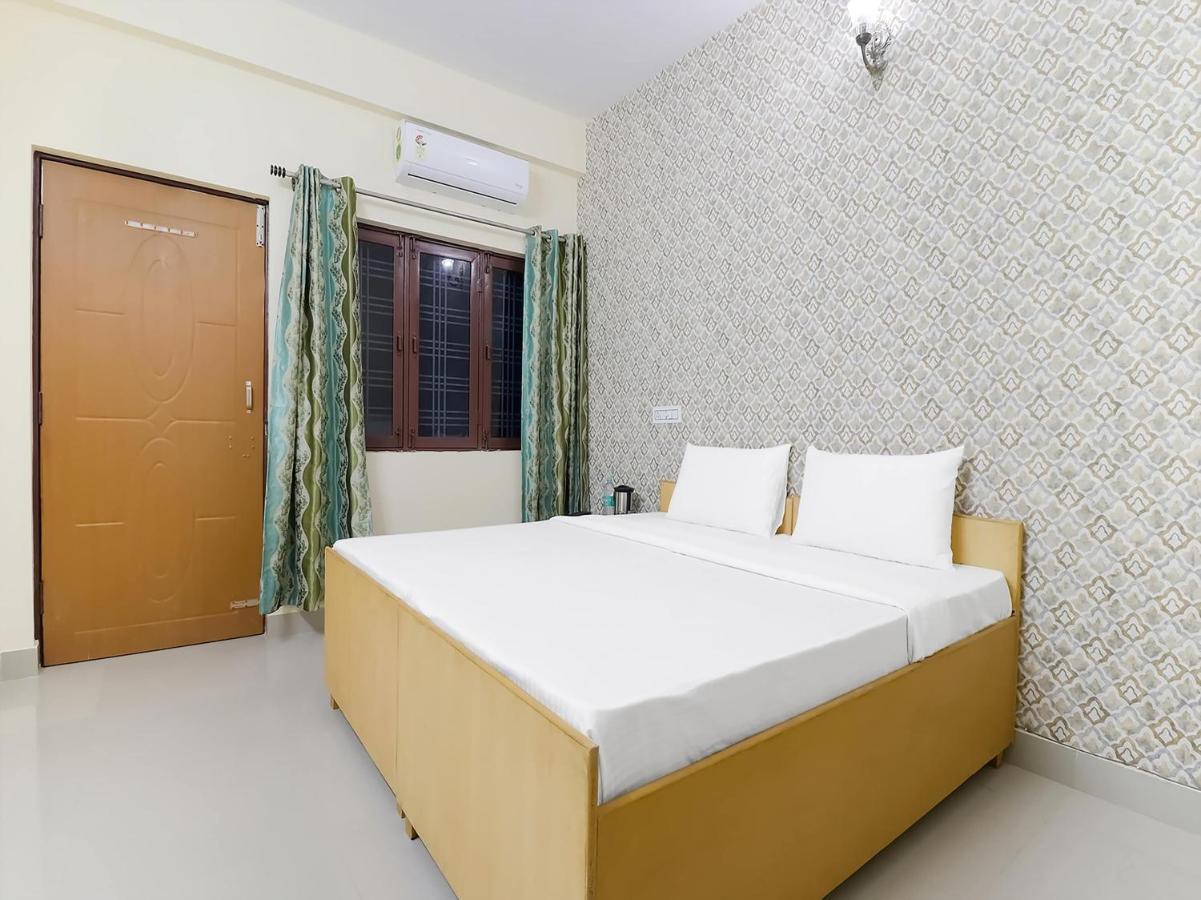 Oyo 84661 Lakshmi Home Stay Jhajra Ngoại thất bức ảnh